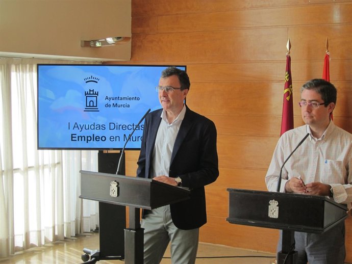 Ballesta y Pacheco presentan la nueva línea de contratación