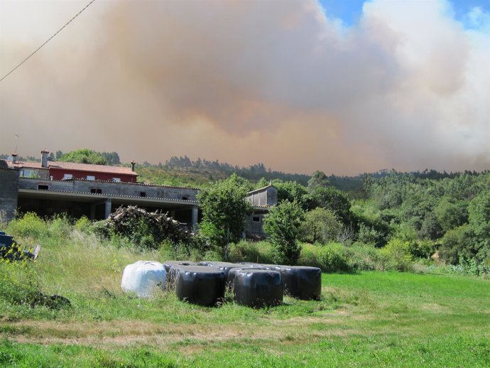 Incendio en Santa Cristina de Fecha (Santiago)