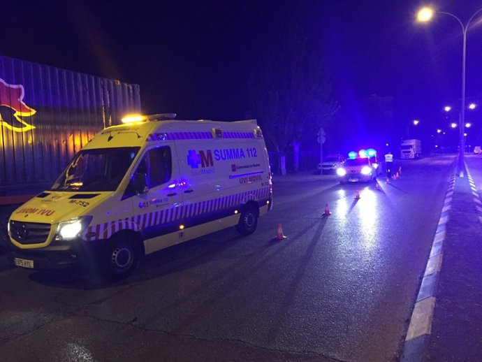 Accidente de un motorista en la calle Rioja de Coslada