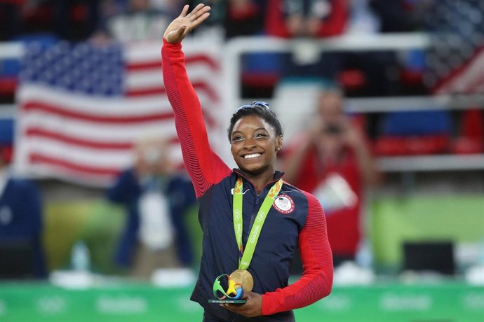 SIMONE BILES