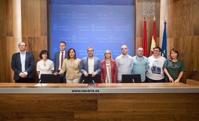 El vicepresidente Laparra junto a representantes de entidades colaboradoras 