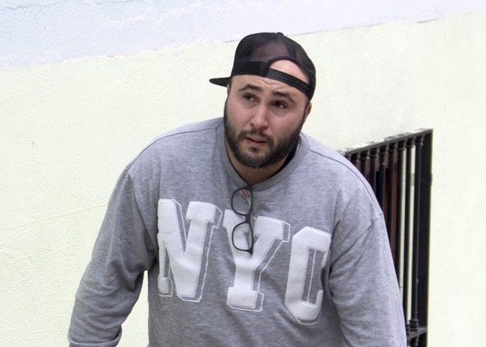 EL POSADO DE KIKO RIVERA EN LA PLAYA