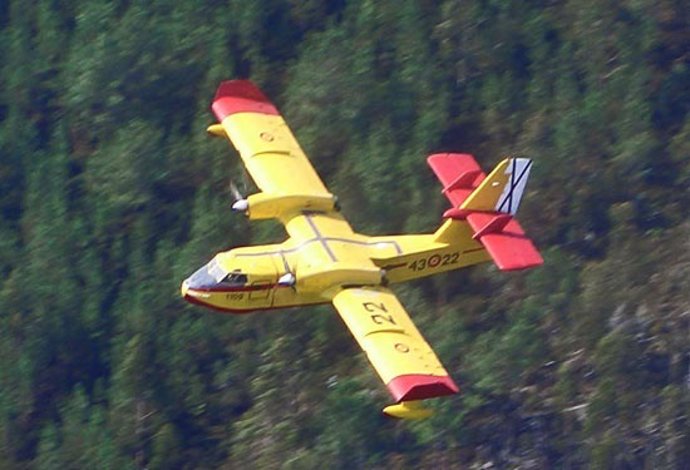 Un avión de Canadair para extinción de incendios forestales