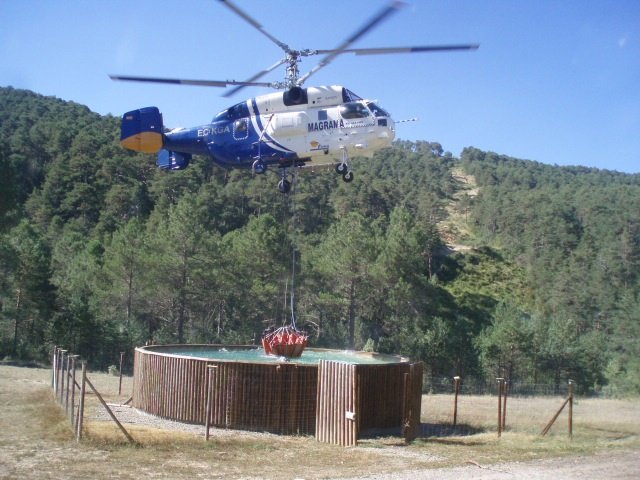 CONFEDERACIÓN HIDROGRÁFICA DEL EBRO COLABORACIÓN CON LOS EFECTIVOS DE EXTINCIÓN 
