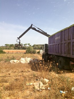 Servicio de recogida de plásticos agrícolas  