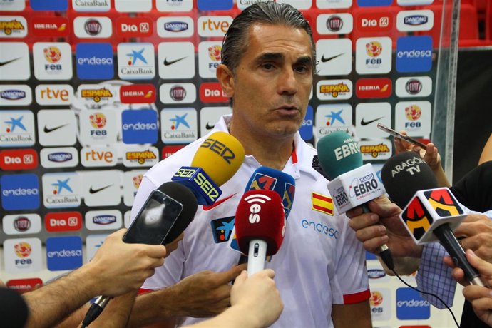 Sergio Scariolo atiende a los medios