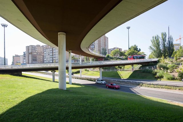 Reparación del paso elevado de Vía Hispanidad-Avenida de Navarra 