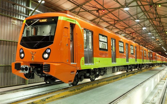 Metro de Ciudad de MéxicoUnidades de tren formadas por 9 coches (6 coches motore