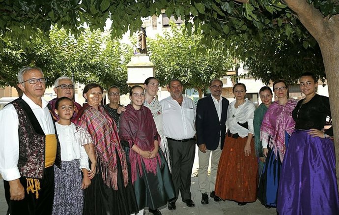 Lambna con un curado de joteras en Pedrola