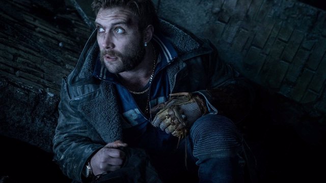 Jai Courtney es Capitan Boomerang