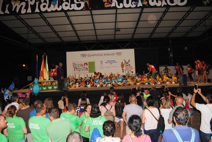 Más de 160 niños han participado en las Olimpiadas Rurales
