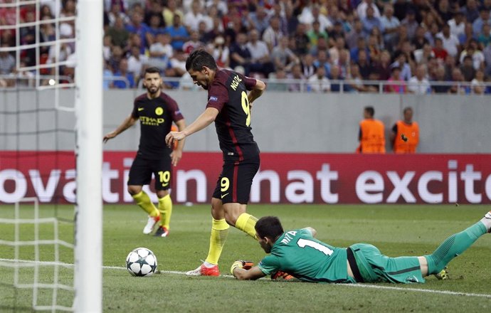Nolito anota un gol ante el Steaua