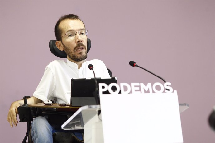 Pablo Echenique en rueda de prensa