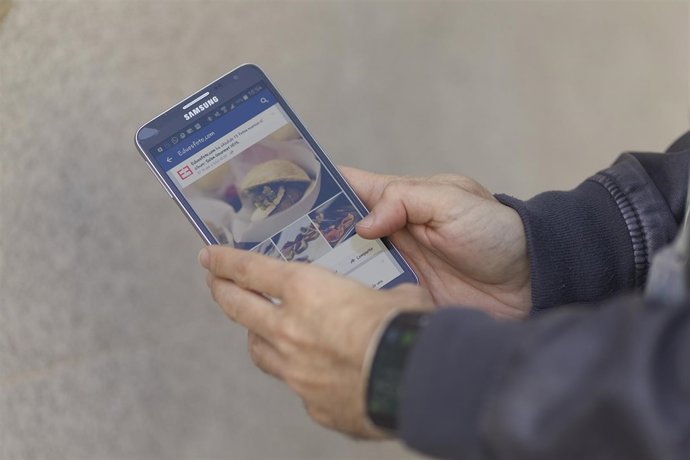 Redes sociales, internet, teléfono inteligente, móvil, smartphone, Samsung
