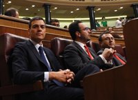 Pedro Sánchez tacha de "tomadura de pelo" la actitud de Rajoy y exige fecha de investidura