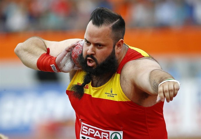  El Lanzador Español De Peso Carlos Tobalina