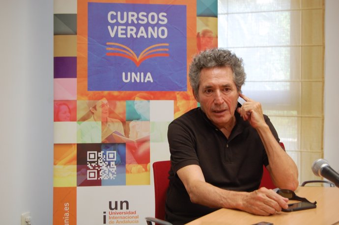 Miguel Ríos en los cursos de verano de la UNIA