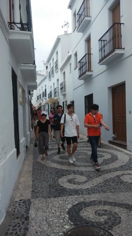 Turismo, coreano, japonés, paseo, Frigiliana, turistas 