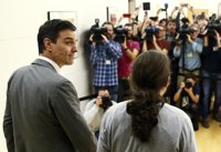 El PSOE precisa que Pedro Sánchez no ha hablado con Pablo Iglesias de un Gobierno alternativo a Rajoy