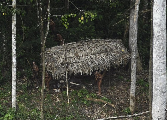 Tribus indígenas no contactadas en la Amazonía