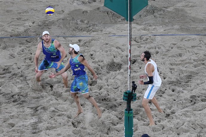 Bruno y Alison en la final del voley playa en Río 2016