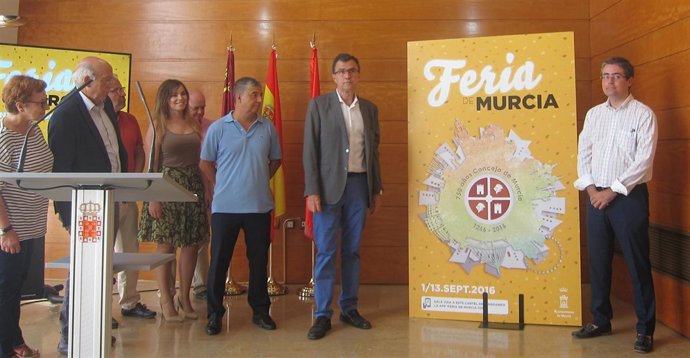 Ballesta y Pacheco presentan el cartel de la Feria