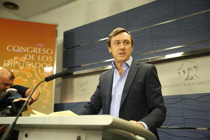 Rueda de prensa de Rafael Hernando