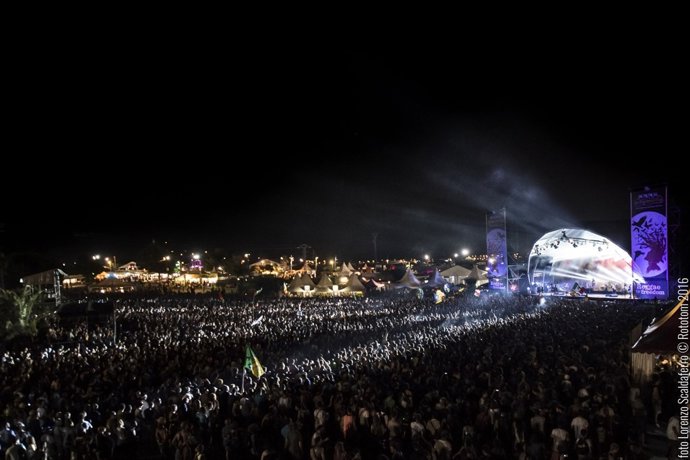 El Main Stage durante el concierto de Manu Chao