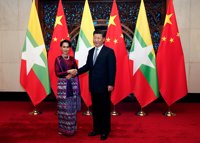 China quiere asegurarse de que sus relaciones con Birmania avanzan "en la dirección correcta"