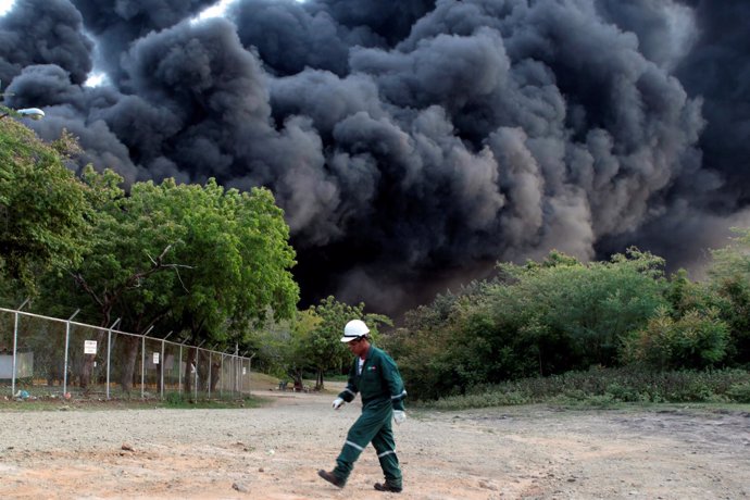 Incendio en un tanque de almacenamiento de Nicaragua