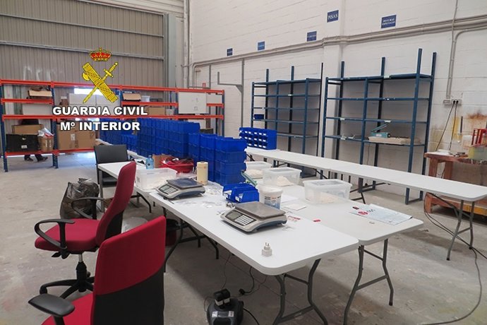 Fwd: La Guardia Civil Desmantela Un Laboratorio Clandestino Que Servía De Centro