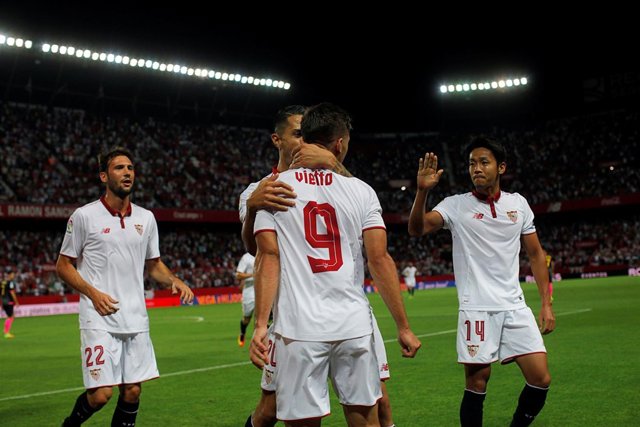 El Sevilla golea al Espanyol