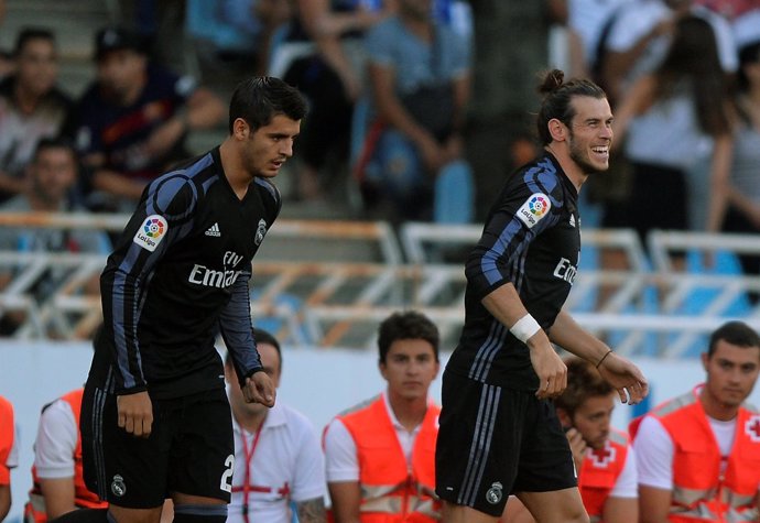 Bale celebra con Morata el 0-1 en Anoeta