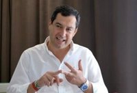 Juanma Moreno critica el "silencio irresponsable" de Susana Díaz y le pide "valentía"