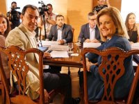 PP retoma la negociación de la investidura con Ciudadanos mientras mira al PSOE