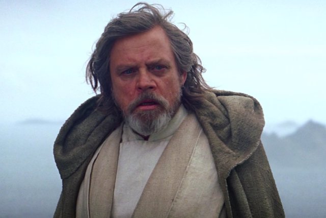 Mark Hamill como Luke Skywalker en El Despertar de la Fuerza 