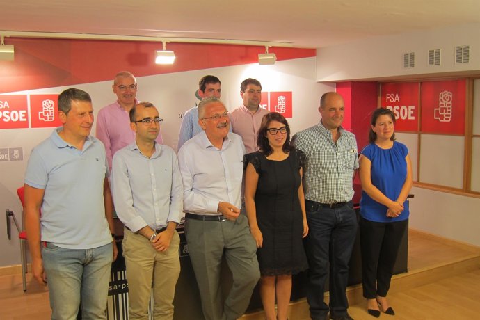 Adriana Lastra y Antonio Tevín con los alcaldes del suroccidente