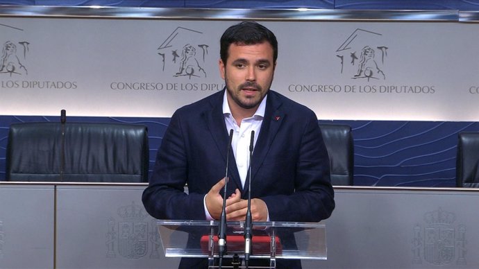 Garzón: "PP, PSOE y C's están jugando una partida de póker"