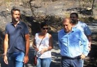 El alcalde de Vilagarcía apela al PSOE a "trabajar juntos" para acabar con la línea "antisocial" del PP en la Xunta