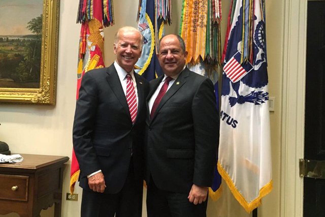 Joe Biden y Luis Guillermo Solís