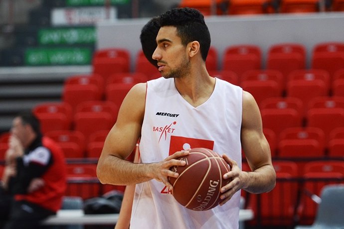 Juan José García rescinde su contrato con el CAI