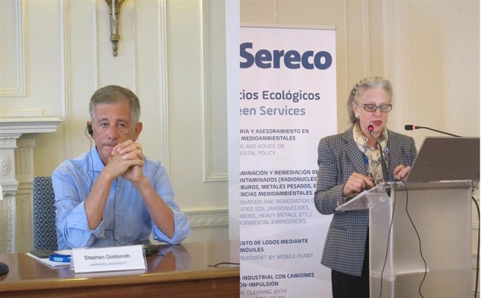 Ambos expertos intervienen en el curso