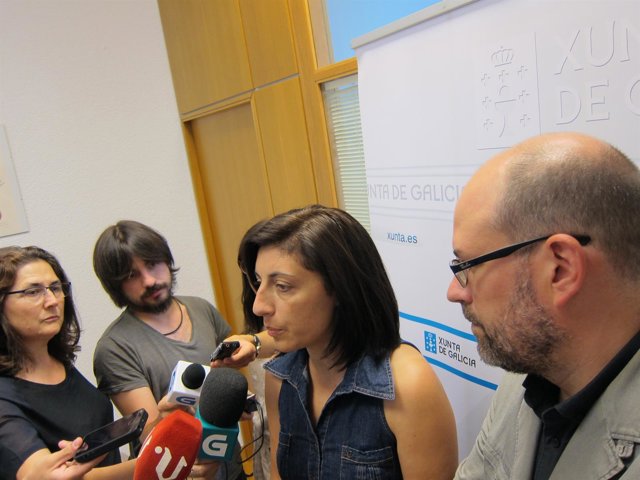 La conselleira de Medio Rural, Ángeles Vázquez, y el alcalde de Santiago