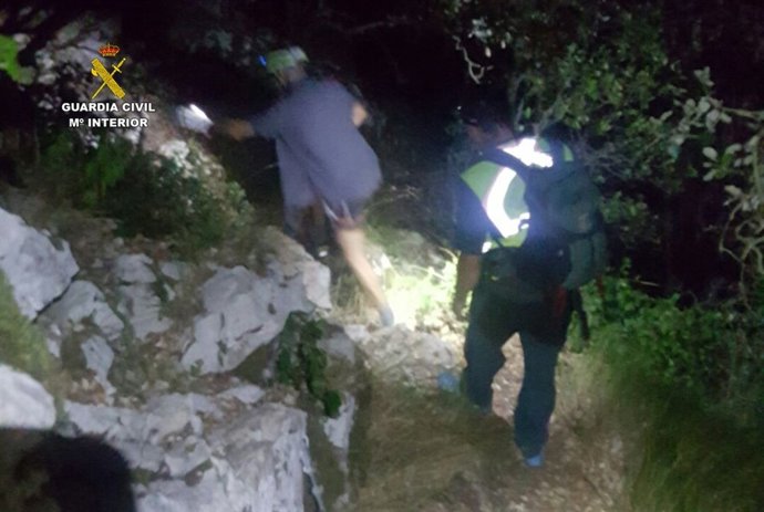 RDO. NOTA DE PRENSA GUARDIA CIVIL (RESCATE GREIM POTES EN VIA FERRATA DE LA HERM