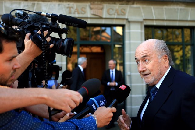 Blatter se presenta ante el TAS
