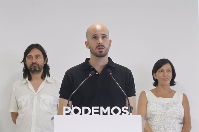 Nacho Álvarez, Rafael Mayoral y Carolina Bescansa, de Podemos