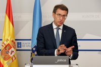 Feijóo pide que la "sensatez" venza a la "frivolidad" en el PSOE y deje gobernar a Rajoy