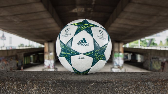 Balón de adidas para la Liga de Campeones 2016-17