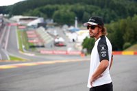 Alonso llega revitalizado tras el parón veraniego a un circuito 'maldito'