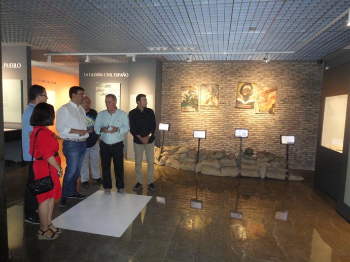 Mario Jiménez, en su visita a Quesada.